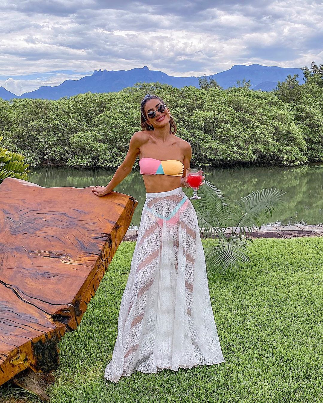 Trend to Try: Two-Tone Designs Camila Coelho