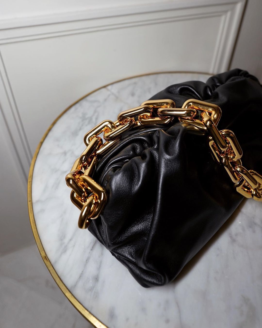 Accessory Spotlight: Oversize Chains Camila Coelho 