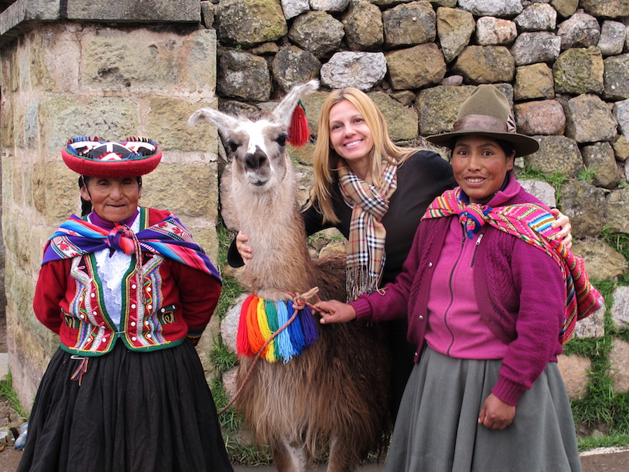 CUZCO CELEBRA INTI RAYMI ONLINE Camila Coelho