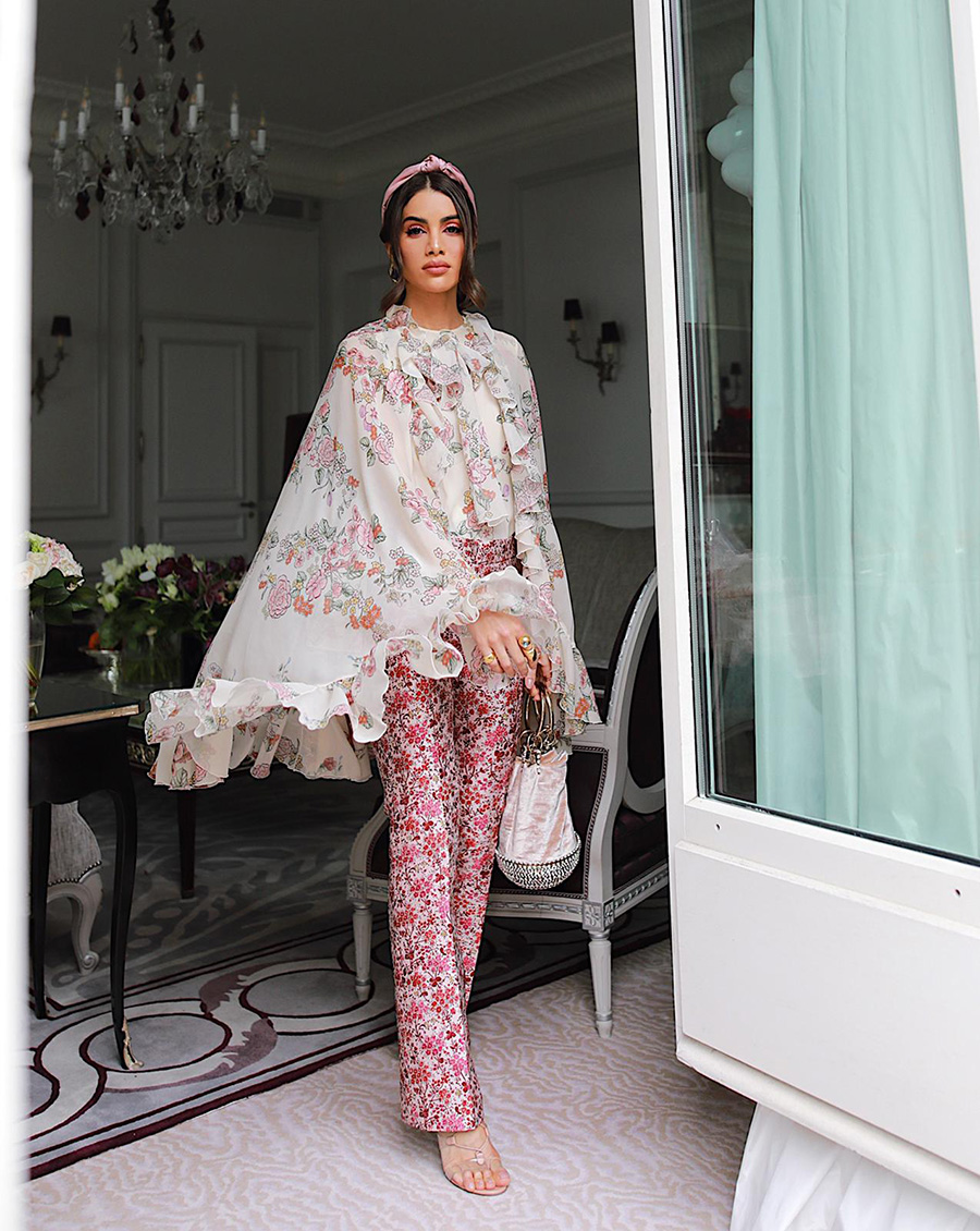 Look do Dia- Floral para o Desfile de Giambatista Valli camila coelho