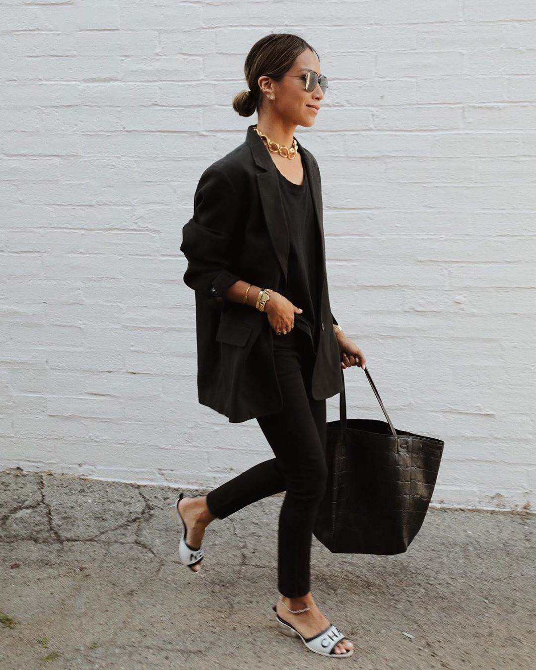 Accessory Spotlight: Oversize Chains Camila Coelho